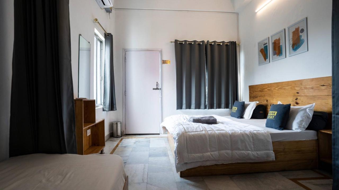 Bunkstay Coworking Hostel & Glamping Rishīkesh Eksteriør billede