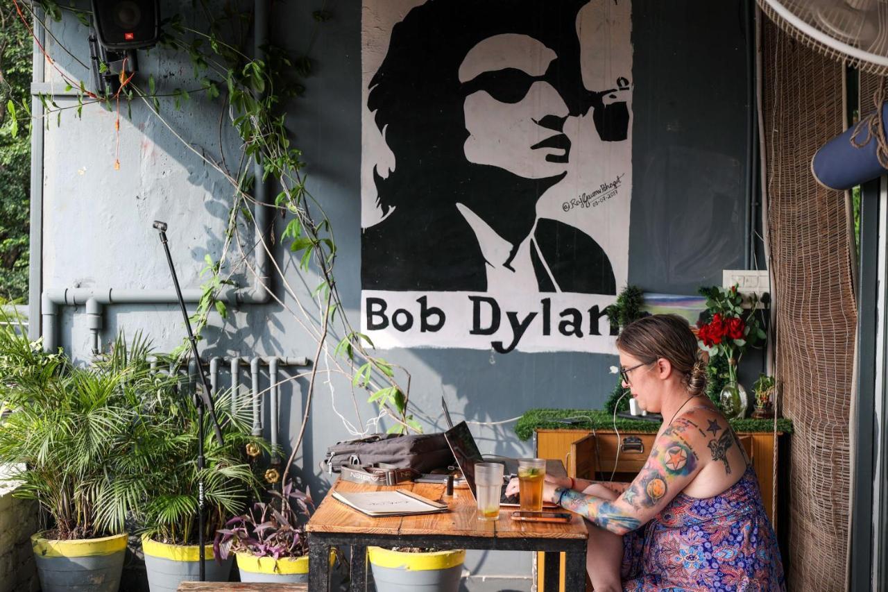 Bunkstay Coworking Hostel & Glamping Rishīkesh Eksteriør billede