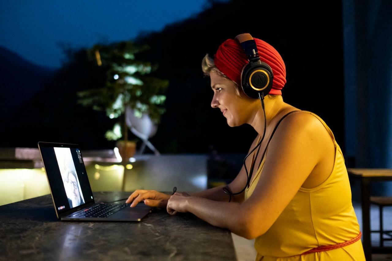 Bunkstay Coworking Hostel & Glamping Rishīkesh Eksteriør billede